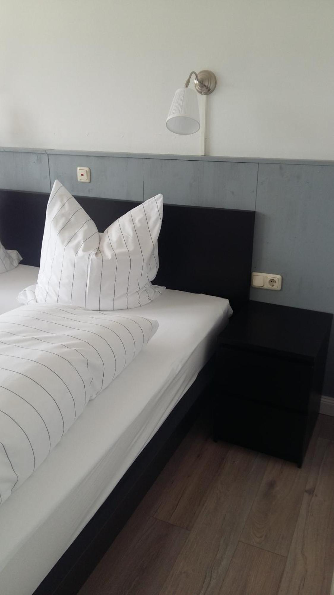 Zum Rebhang Bed & Breakfast Oestrich-Winkel Exterior foto